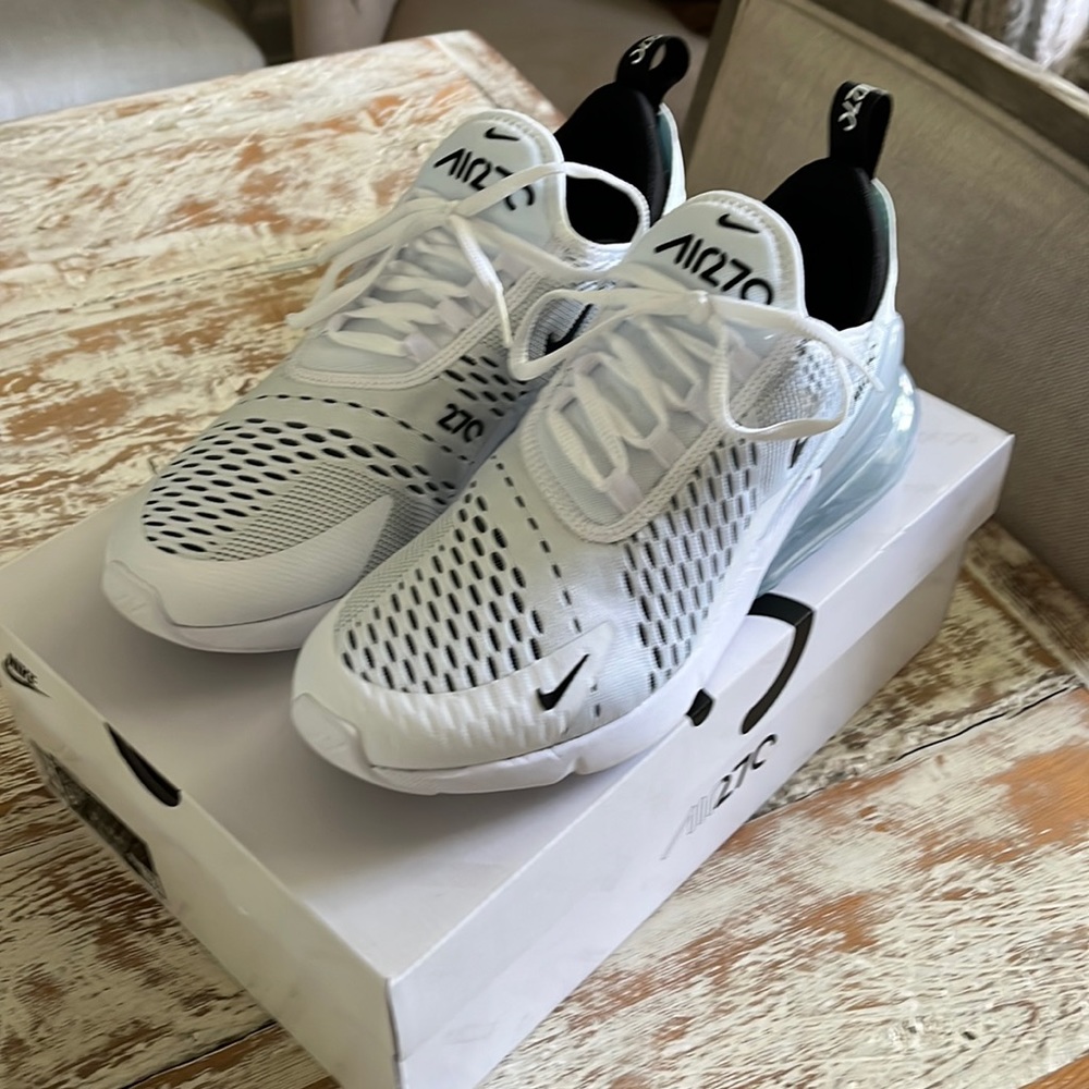 Womens Air Max 270 New with Box